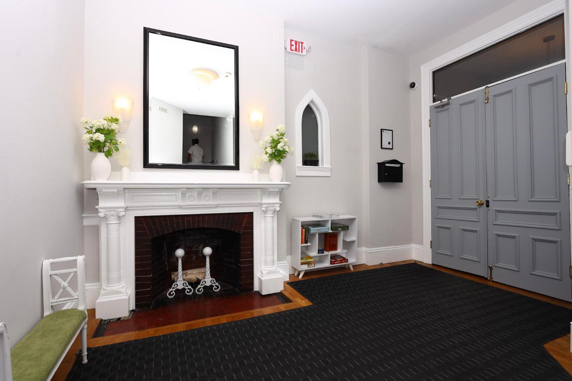 Stylish Studio On Newbury Street, #10 波士顿 外观 照片
